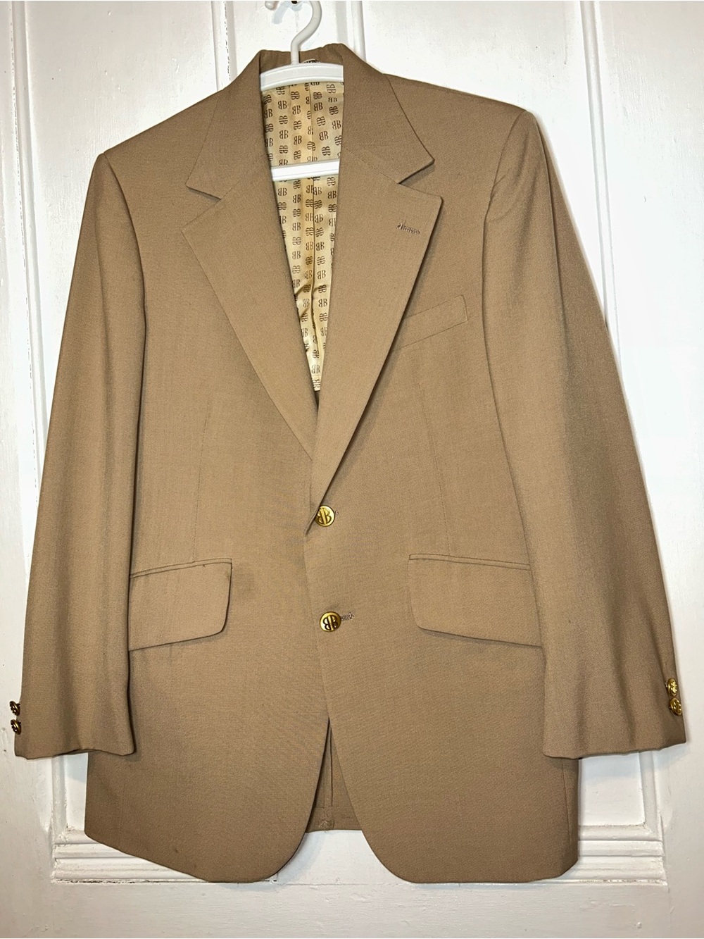 Vintage Bill Blass Tan Two Gold Tone Logo Button Blazer Sport Coat